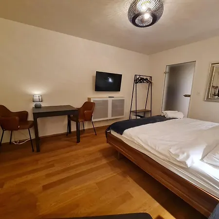 Westpark With King Bed